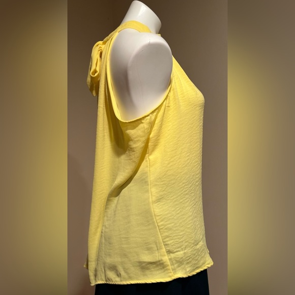 Tamara H NWT Yellow Halter top Mock Neckline With Tie In The Back SZ L - Picture 3 of 8